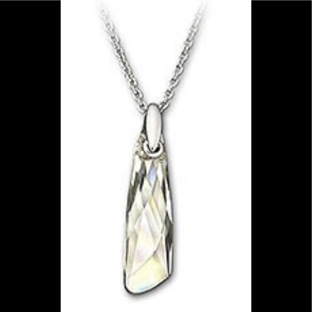 Swarovski crystal Stonehenge pendant new
